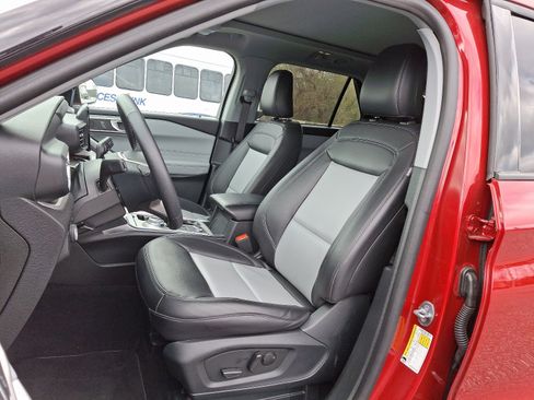 Certified 2024 Ford Explorer XLT w/ Equipment Group 202A image 17