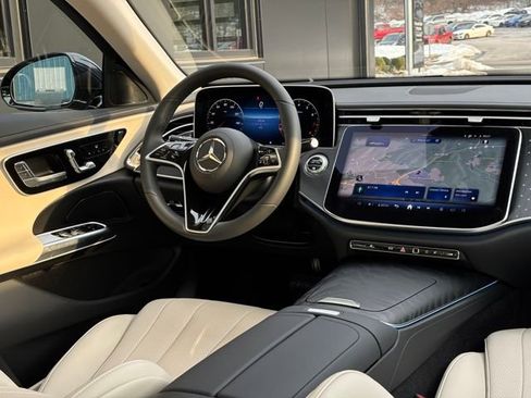 Used 2026 Mercedes-Benz E 350 4MATIC Sedan image 57