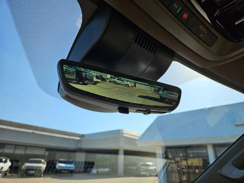 New 2026 GMC Yukon Denali image 17