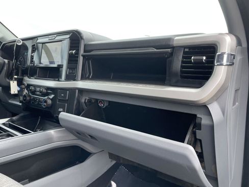 Used 2025 Ford F250 XLT w/ FX4 Off-Road Package AWD/4WD image 26