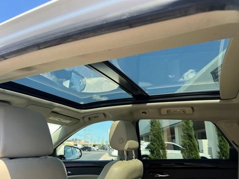 Used 2016 Cadillac SRX Luxury w/ Driver Awareness Package FWD image 13