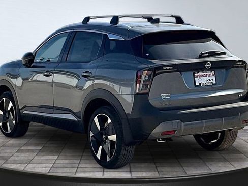 New 2026 Nissan Kicks SR w/ Illumination Package image 3