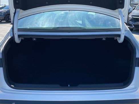 New 2026 Kia K4 EX image 16