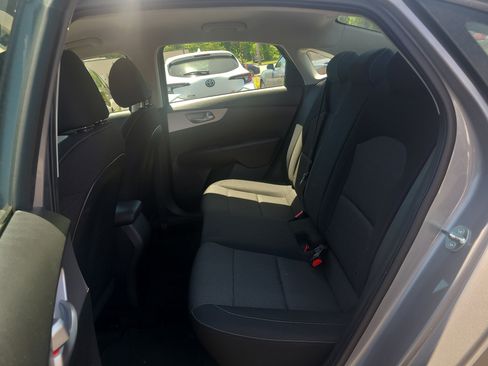 Used 2023 Kia Forte LXS w/ LXS Technology Package FWD image 28