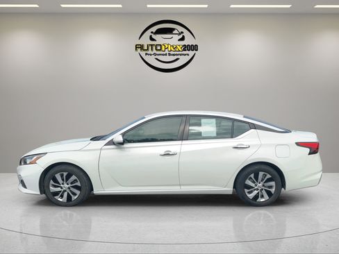 Used 2020 Nissan Altima 2.5 S FWD image 4