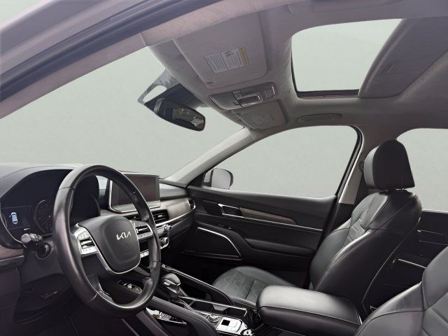 Used 2022 Kia Telluride SX w/ SX Prestige Package AWD/4WD image 17