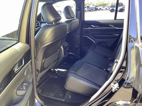 New 2024 Jeep Grand Cherokee Trailhawk image 24