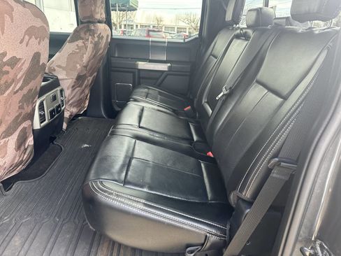 Used 2020 Ford F150 Lariat image 17