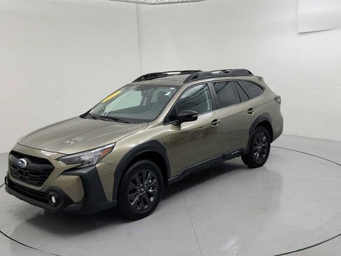 Certified 2025 Subaru Outback Onyx Edition AWD/4WD image 4