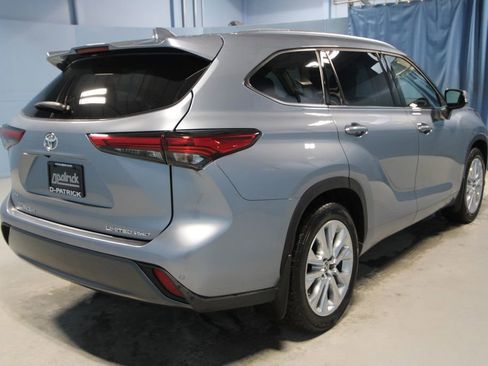 Used 2021 Toyota Highlander Limited image 38