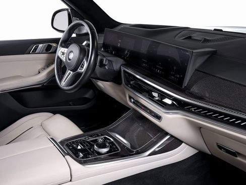 Used 2024 BMW X7 M60i w/ Executive Package image 50