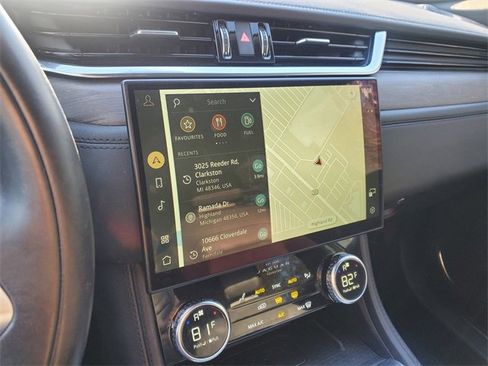 Used 2021 Jaguar F-PACE S image 27