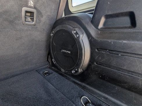 Used 2020 Jeep Wrangler Unlimited Sahara image 34