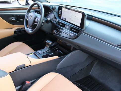 Used 2023 Lexus ES 350 w/ Premium Package image 13