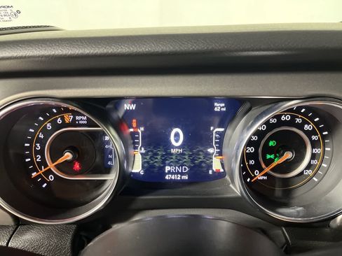 Used 2022 Jeep Wrangler Unlimited Sport w/ Sun And Sound Package AWD/4WD image 17