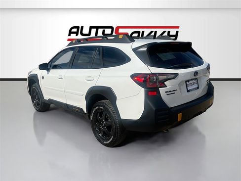 Used 2023 Subaru Outback Wilderness image 5
