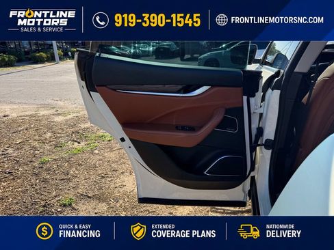Used 2017 Maserati Levante w/ Luxury Package AWD/4WD image 14