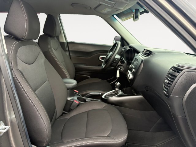 Used 2017 Kia Soul w/ Convenience Package FWD image 15