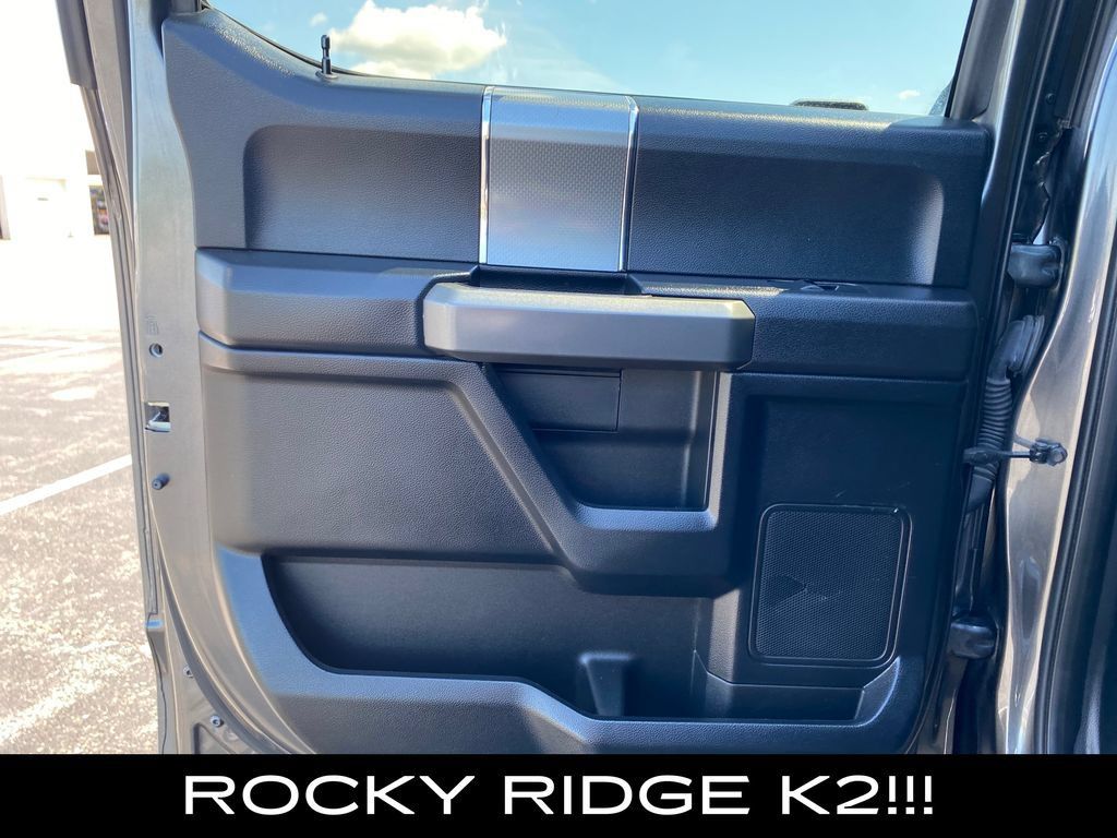Used 2016 Ford F150 XLT w/ Equipment Group 302A Luxury AWD/4WD image 16