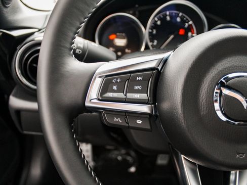 New 2026 MAZDA MX-5 Miata Club w/ Interior Package RWD image 12