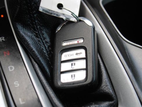 Used 2019 Honda Accord LX image 32