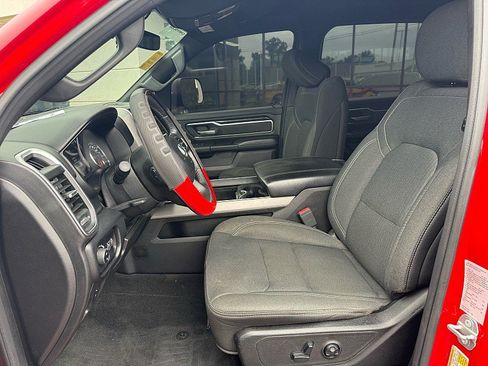 Used 2019 RAM 1500 Big Horn AWD/4WD image 7