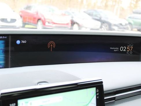 Certified 2024 Lincoln Nautilus Reserve w/ Equipment Group 202A image 30