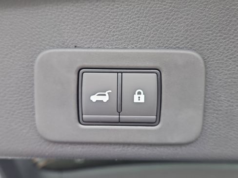 New 2025 Nissan Murano SL image 16