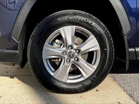 Used 2023 Toyota RAV4 XLE w/ Convenience Package AWD/4WD image 11