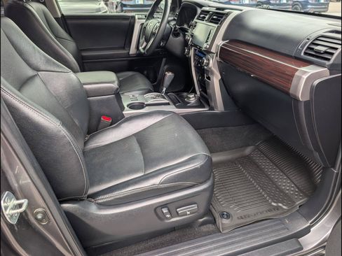 Used 2021 Toyota 4Runner Limited AWD/4WD image 19