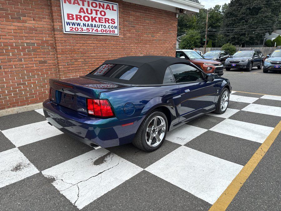 Used 2004 Ford Mustang Cobra RWD image 3