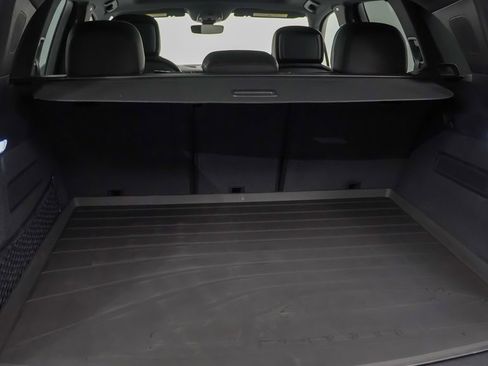 New 2026 Porsche Cayenne S image 13