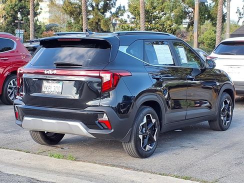 Certified 2024 Kia Seltos EX FWD image 5
