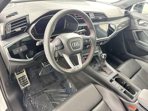 Used 2025 Audi Q3 2.0T Premium Plus w/ Premium Plus Package AWD/4WD image 23