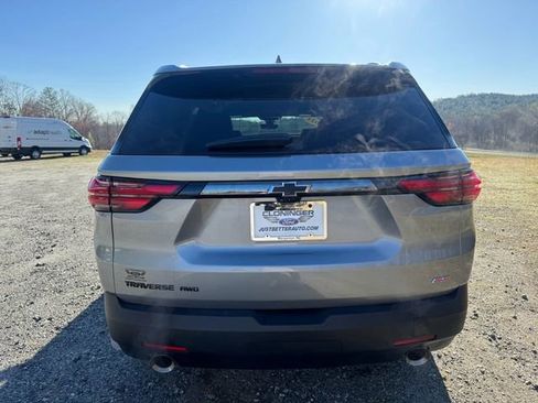 Used 2023 Chevrolet Traverse RS AWD/4WD image 7