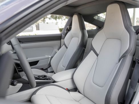 New 2026 Porsche 911 Carrera 4S image 5