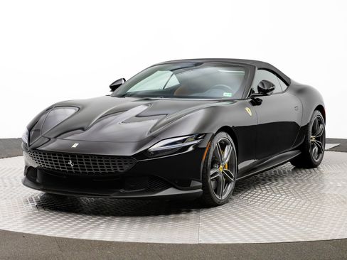 Certified 2025 Ferrari Roma Spider RWD image 56