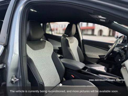 Used 2023 Volkswagen ID.4 Pro RWD image 15