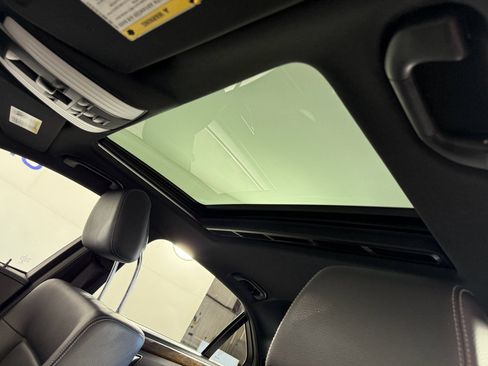 Used 2014 Mercedes-Benz E 350 Luxury image 22