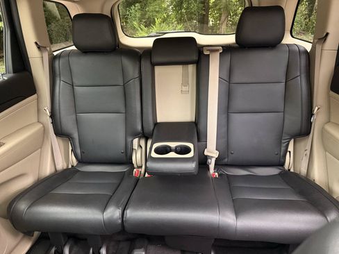 Used 2018 Jeep Grand Cherokee Laredo RWD image 4