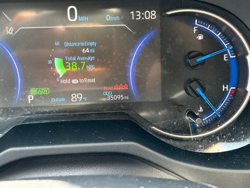 Used 2025 Toyota RAV4 LE AWD/4WD image 31