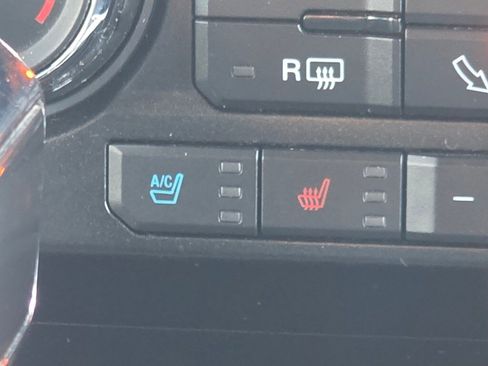 Used 2016 Ford F150 Lariat w/ Equipment Group 501A Mid image 16