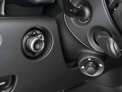 New 2026 McLaren Artura Spider image 19