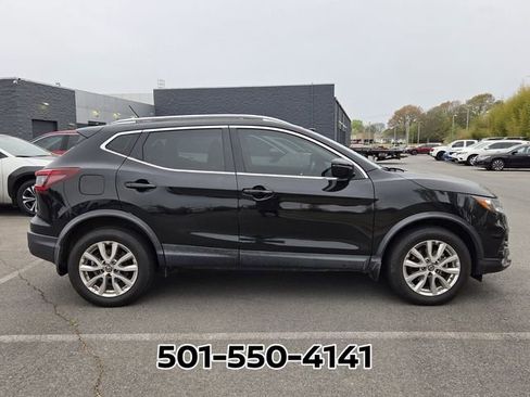 Used 2021 Nissan Rogue Sport SV image 6
