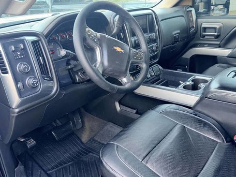 Used 2017 Chevrolet Silverado 2500 LTZ image 19