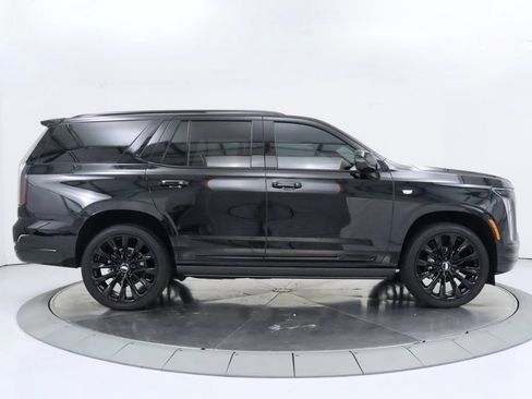 Used 2026 Cadillac Escalade Platinum Sport w/ LPO, ONYX Package AWD/4WD image 6