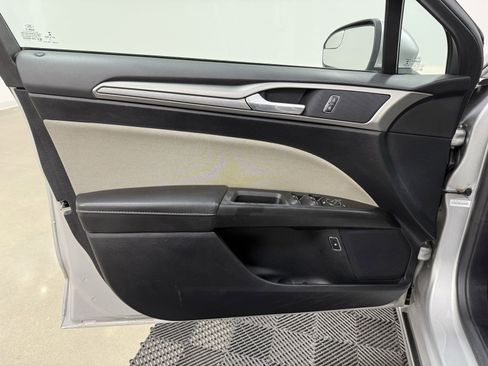 Used 2018 Ford Fusion S image 12