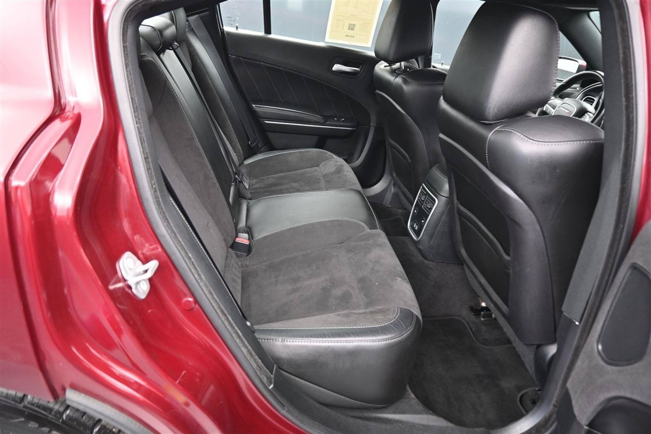 Used 2017 Dodge Charger R/T Scat Pack w/ Technology Group RWD image 10