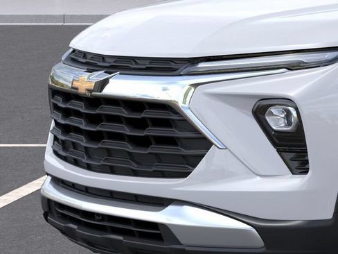 New 2026 Chevrolet TrailBlazer LT w/ Convenience Package FWD image 15