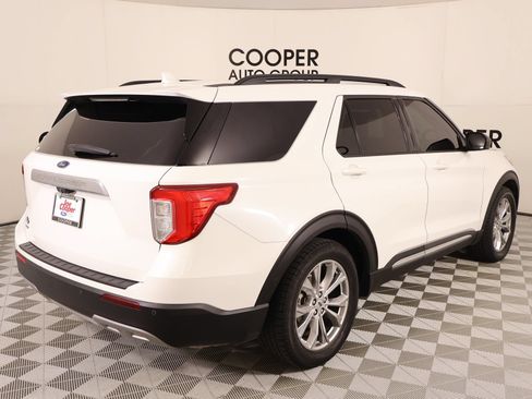 Used 2021 Ford Explorer XLT w/ Equipment Group 202A RWD image 22
